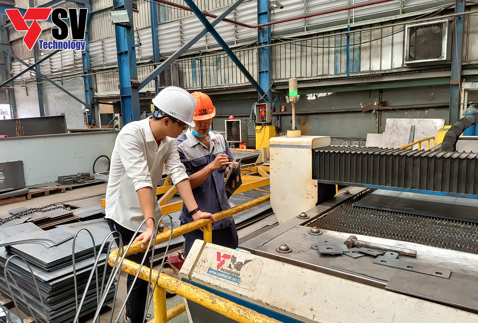 Bảo dưỡng máy cắt laser tại công ty Hồng Dương