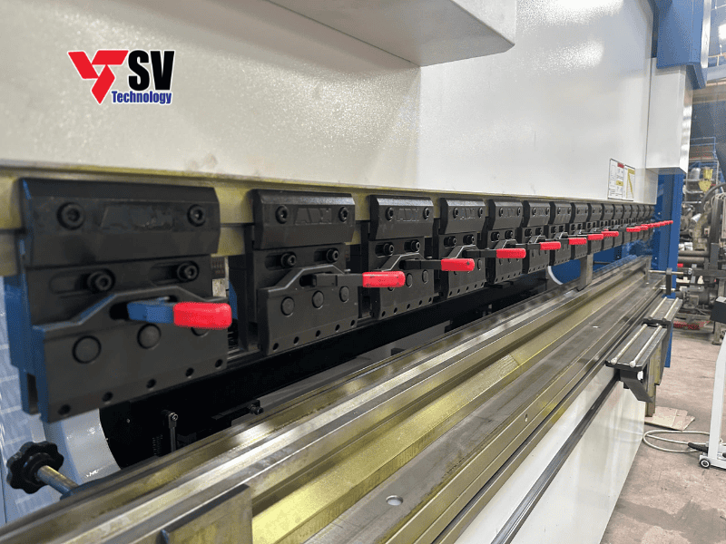 Máy Chấn CNC Thủy Lực 220T3200-4