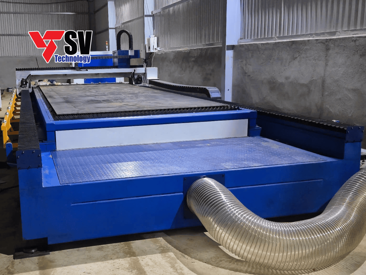 Máy cắt laser 6kW Sơn Vũ CNC - Giải pháp cắt laser kinh tế 