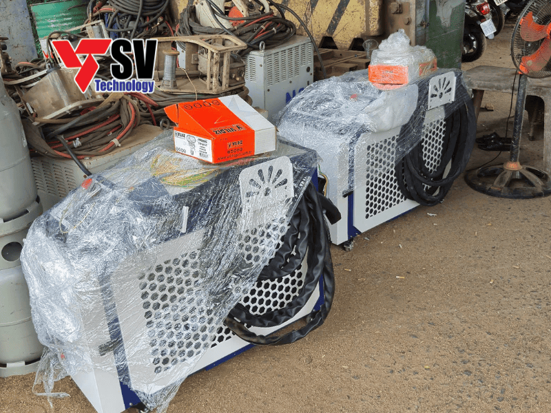 Sơn Vũ CNC bàn giao 2 máy tẩy rỉ laser đóng tàu