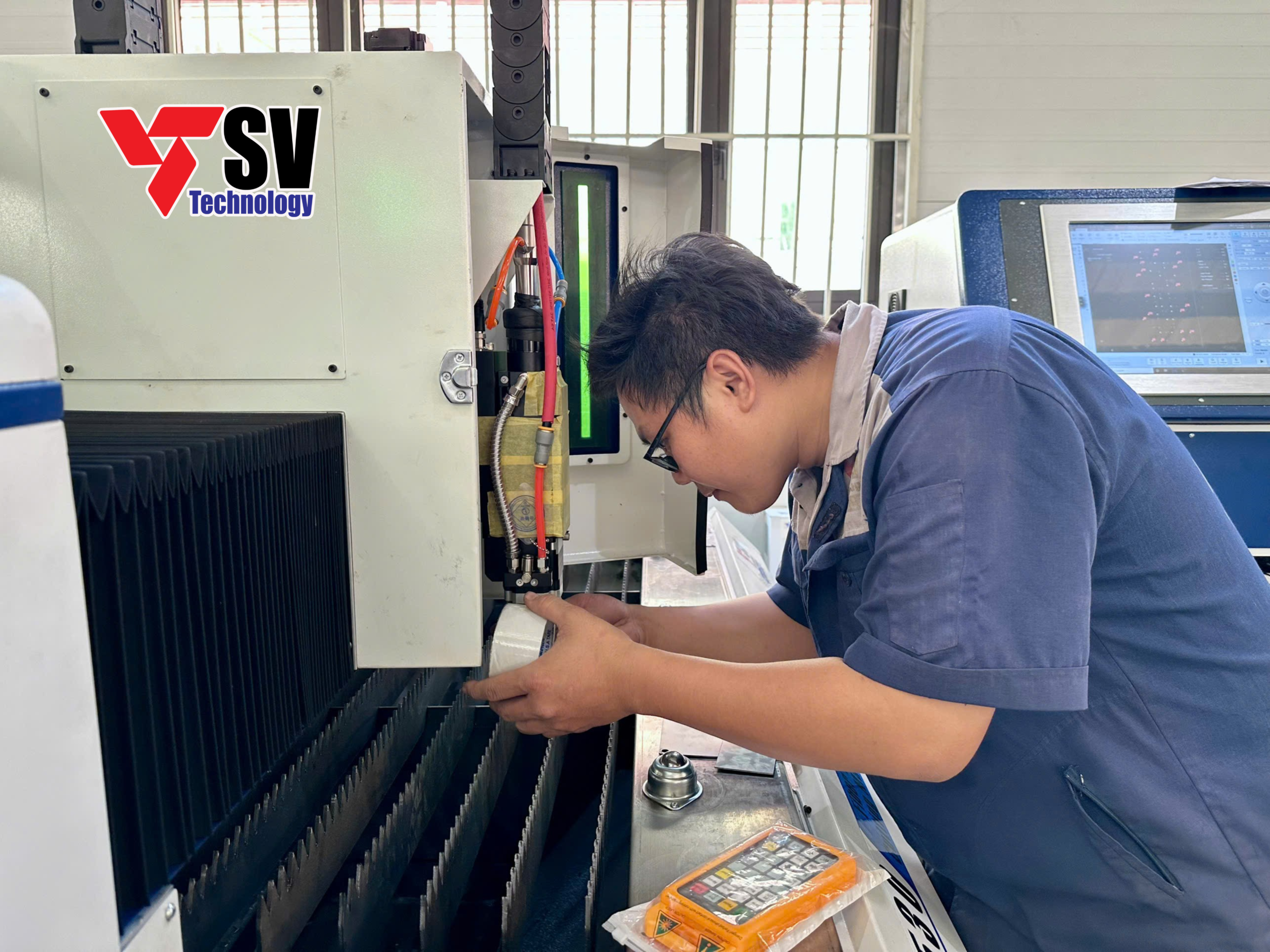 Kiểm tra đầu cắt máy cắt laser SLC-1530