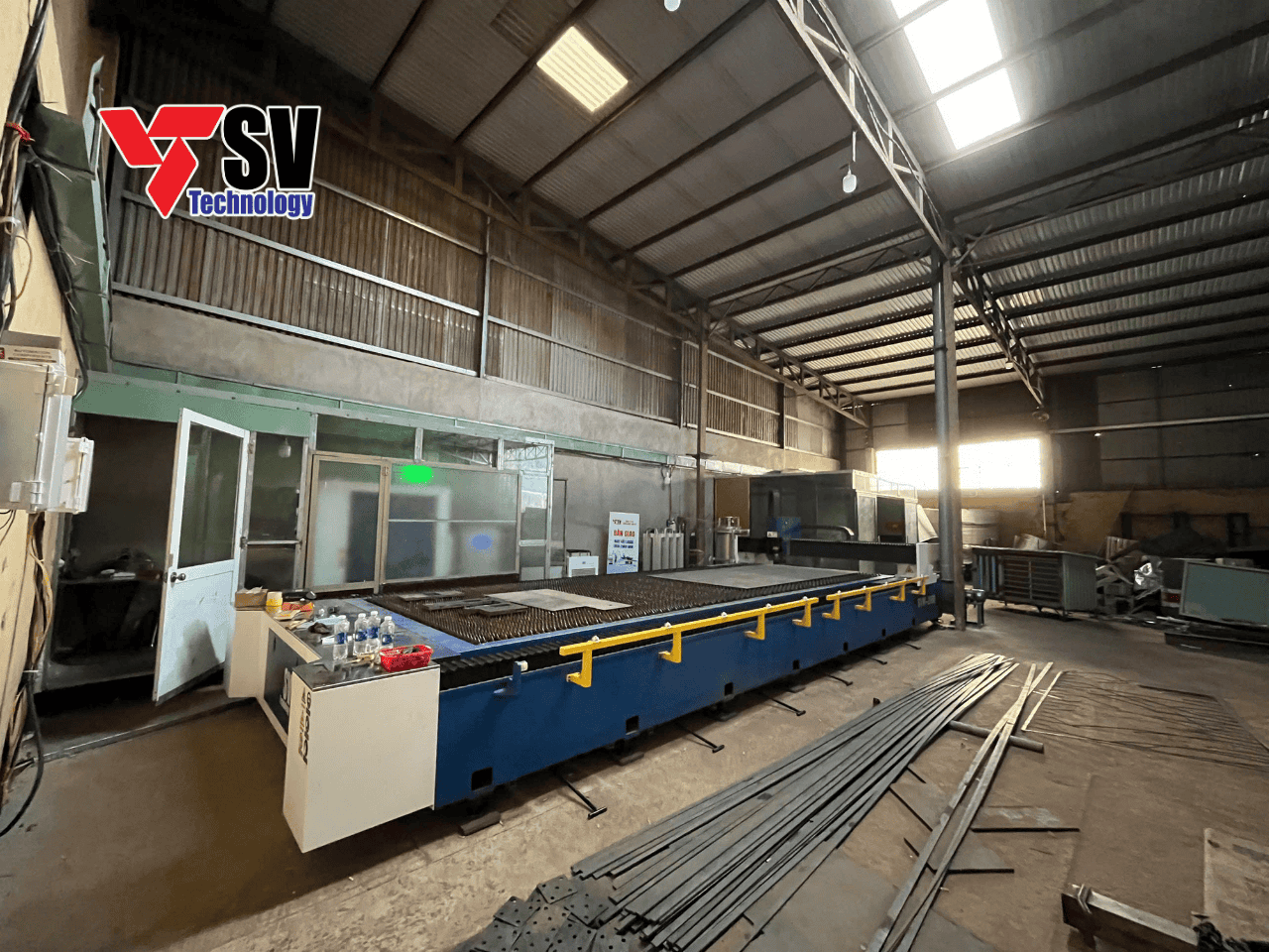 Máy cắt laser 6kW Sơn Vũ (Model: SVM-2060)