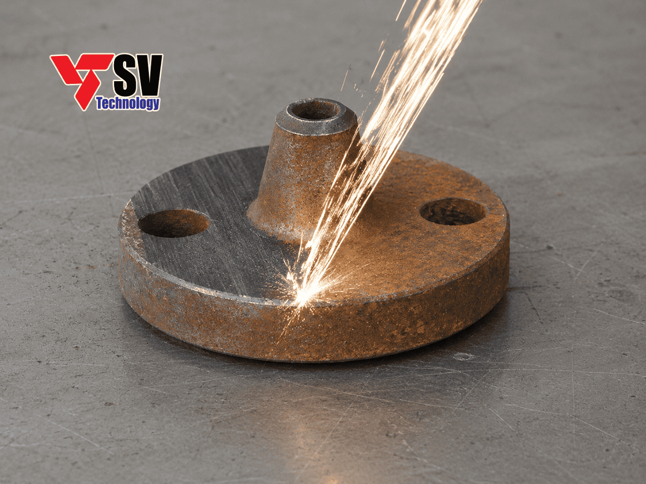 Có nên đầu tư máy cắt laser ở thời điểm hiện tại?