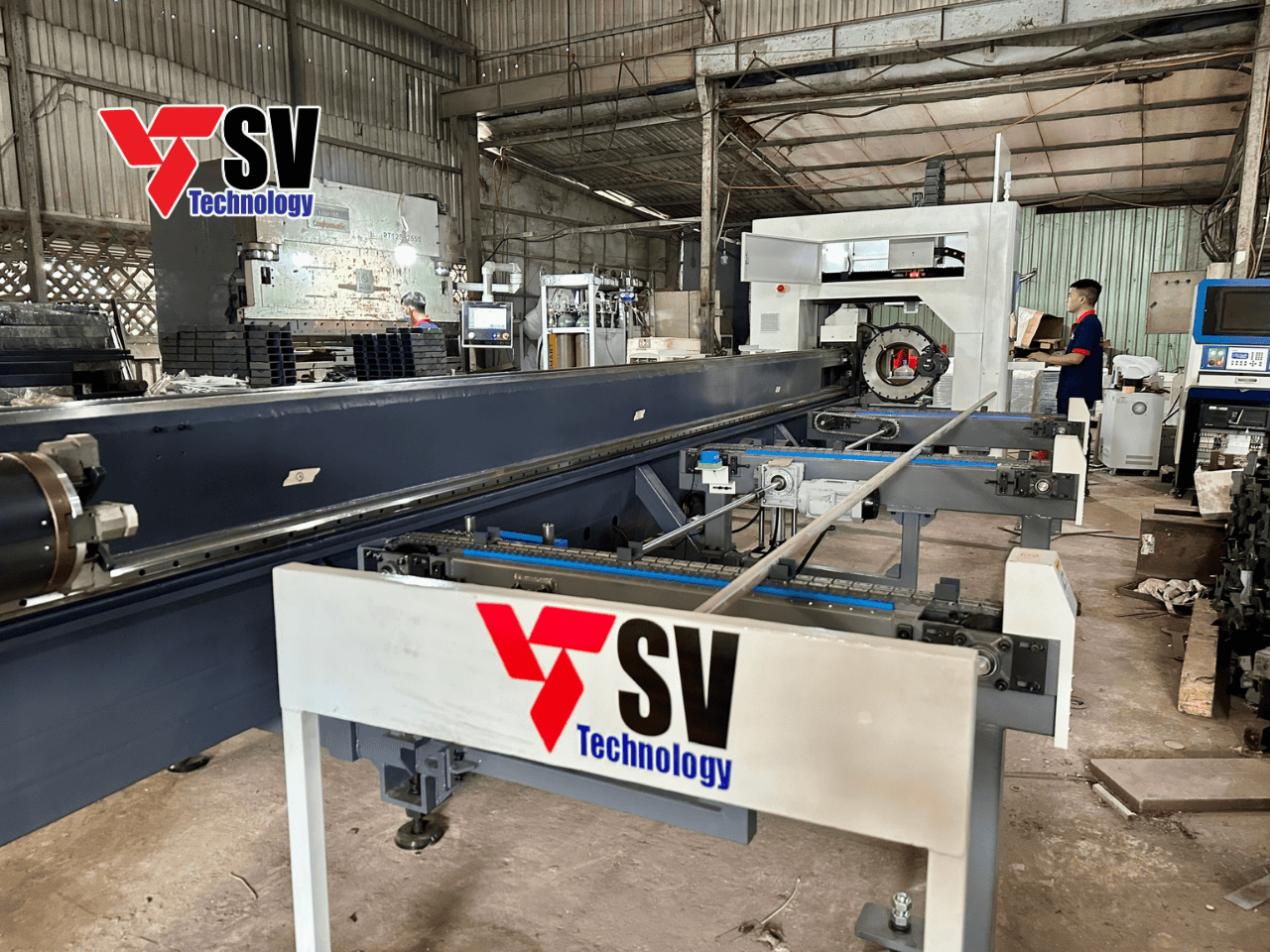 Giải pháp máy cắt ống laser 3 mâm cặp Sơn Vũ